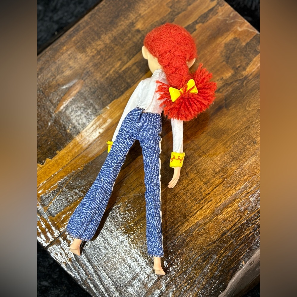Disney Pixar Jessie Doll Red Hair Blue Jeans Mattel Inc Toy Cowboy Girl Great - Picture 2 of 6
